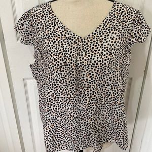 Old Navy Animal Print Shirt Size XL